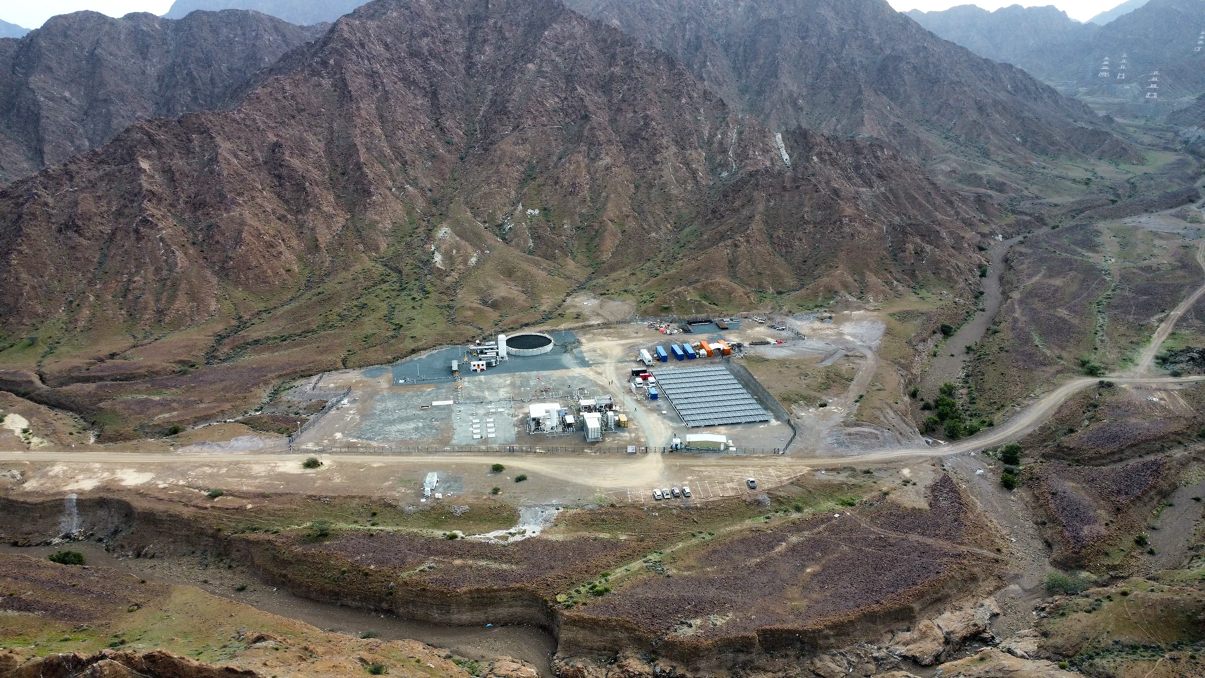 Hajar peridotite mountain range above the Ace 2.5 injection site